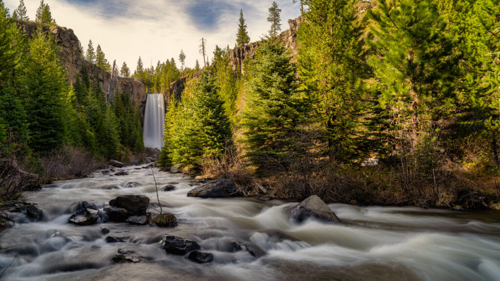 Tumalo waterfall in Bend Oregon
