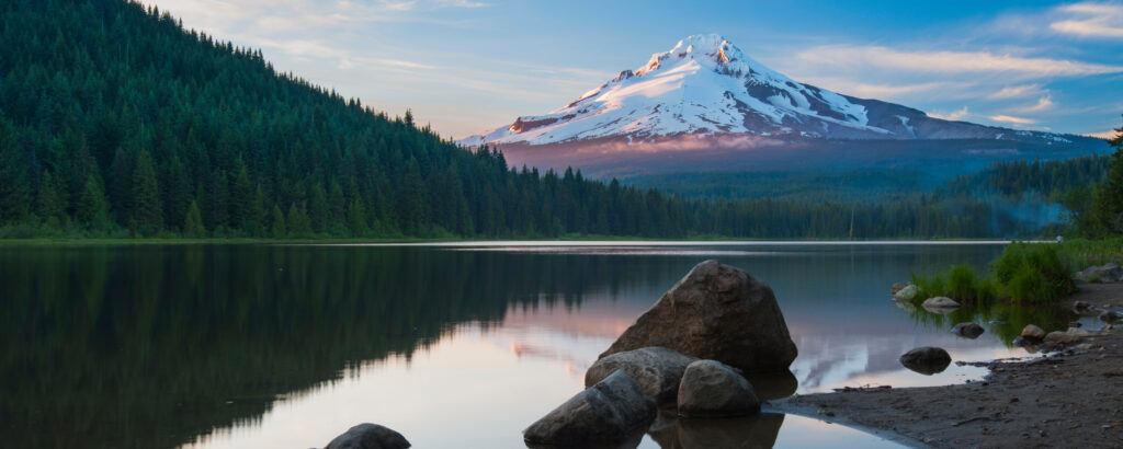 volcano mountain Mt. Hood, in Oregon