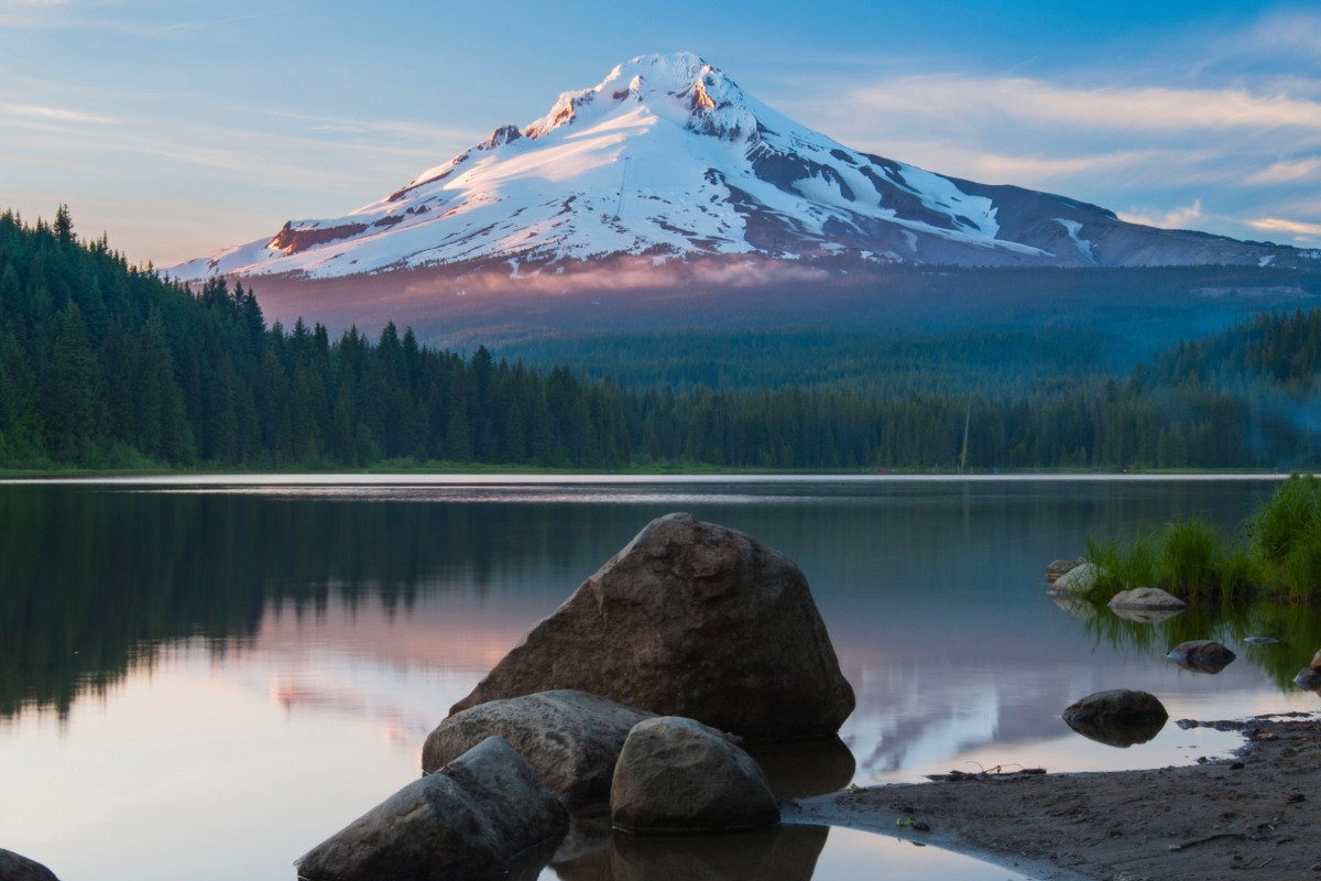 volcano mountain Mt. Hood, in Oregon
